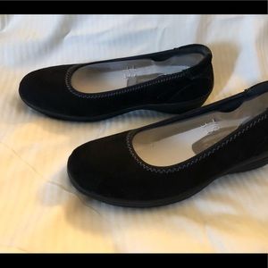 Sketchers Fit Shoes, with Air-Cooled Memory Foam